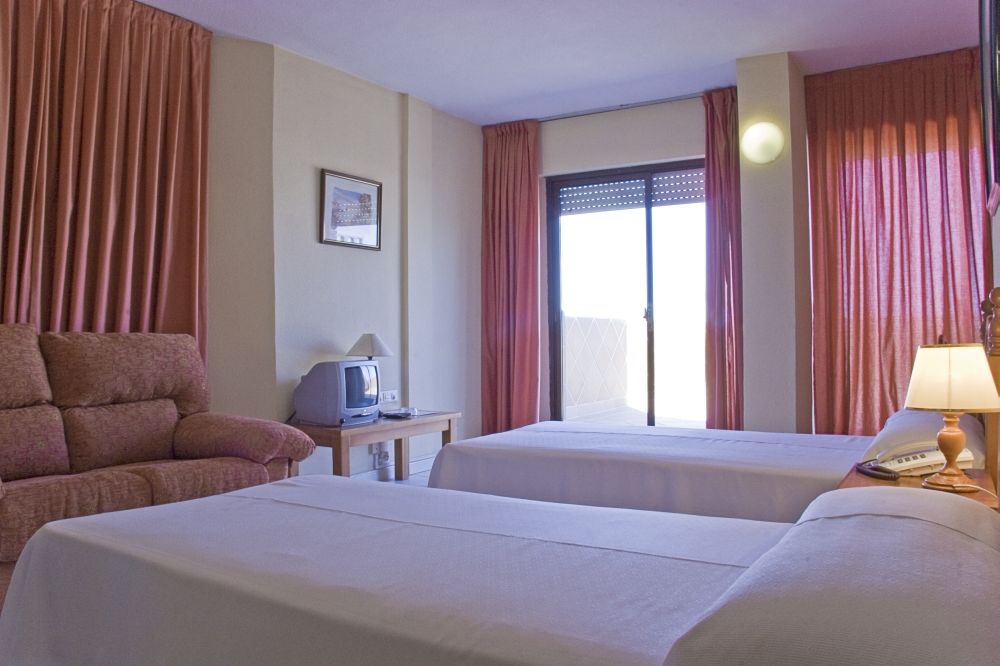 Apartamentos Resitur Seville Exterior photo