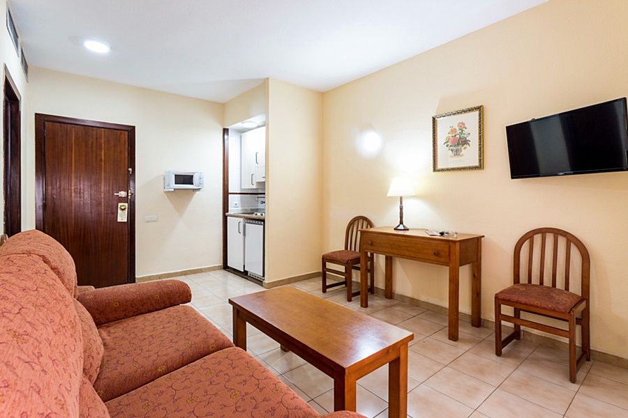 Apartamentos Resitur Seville Exterior photo